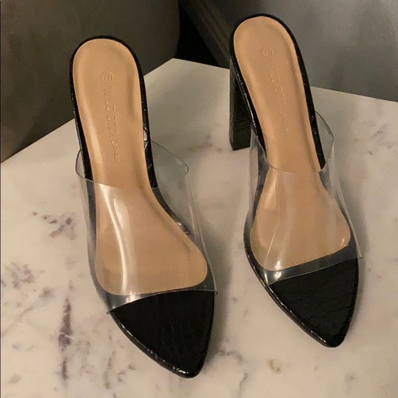 Pointy Toe Heels - Picture 2 of 2